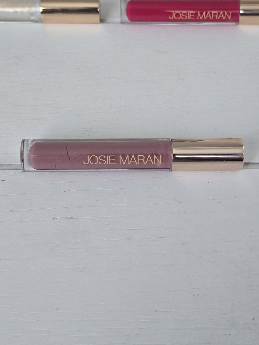 1 Josie Maran Moisturizing Lip Gloss - Voluptuous,  Moondance,  Or Pink Bloom - Picture 3 of 8